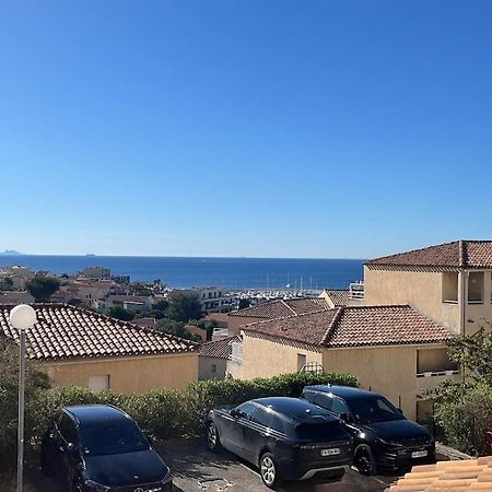 Studio Vue Mer Avec Piscine Et Terrain De Tennis Sausset-les-Pins Exteriér fotografie